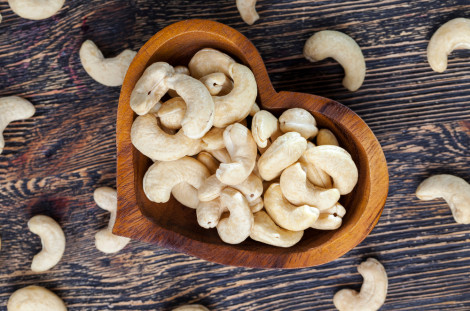 The Ultimate Cashews Guide: Discover New Tastes and Combinations